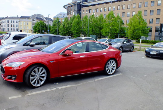 Capital da Noruega, estacionamento para elétricos