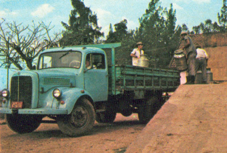 Foto Legenda 04 coluna 3514 - Caminhao Diesel brasil 1956