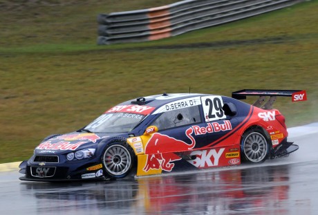 Serrinha aproveitou muito bem a pole position para vencer a primeira corrida (Foto Fernanda Freixosa)