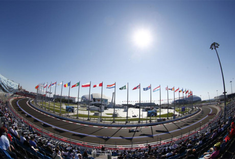 Primeiro GP da Russia foi mais movimentado fora das pistas (foto Mercedes Benz Media)