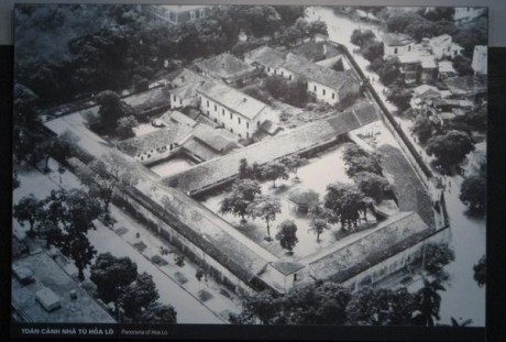 Prisão Hoa Lo, apelidada "Hanoi Hilton" (Historynet.com)