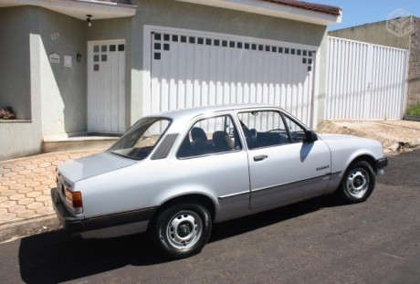 Também não é foto de meu carro, mas idêntico (bomnegocio.com.br)