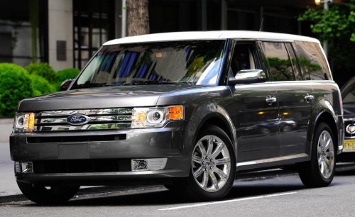 2009-ford-flex-photo-205283-s-986x603