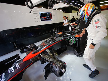 Alonso andou em sexto e parou sem freios (foto McLaren)