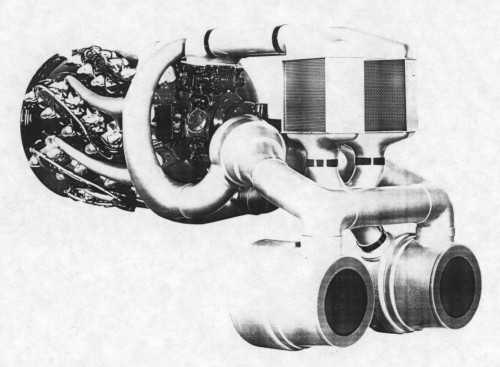 O arranjo para o R-4360 com VDT, com os dois turbocompressores em primeiro plano na foto (atomictoasters.com)