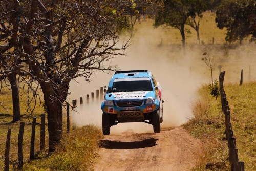 Varela e Gugelmin venceram com autoridade o Sertões 2015 (foto overdrive.com)