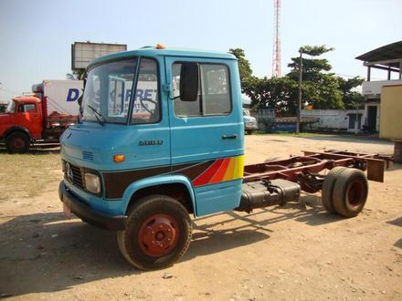 Caminhão Brinquedo Iveco Com Carroceria Tanque Usual Brinque - Bom Preço  Magazine