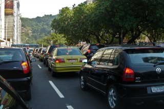1200px-Traffic_jam_Rio_de_Janeiro_03_2008_28.wikipaedia