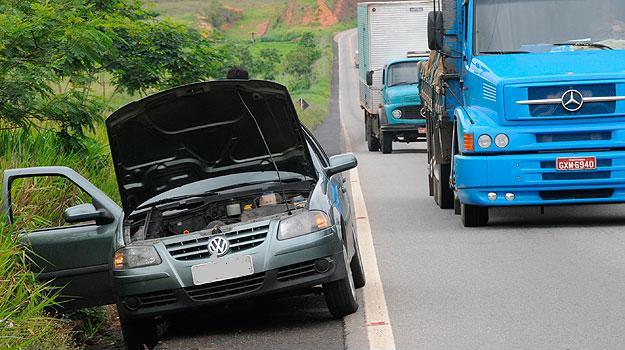 Caminhão mais arqueado do Brasil é ilegal, mas bomba nas redes