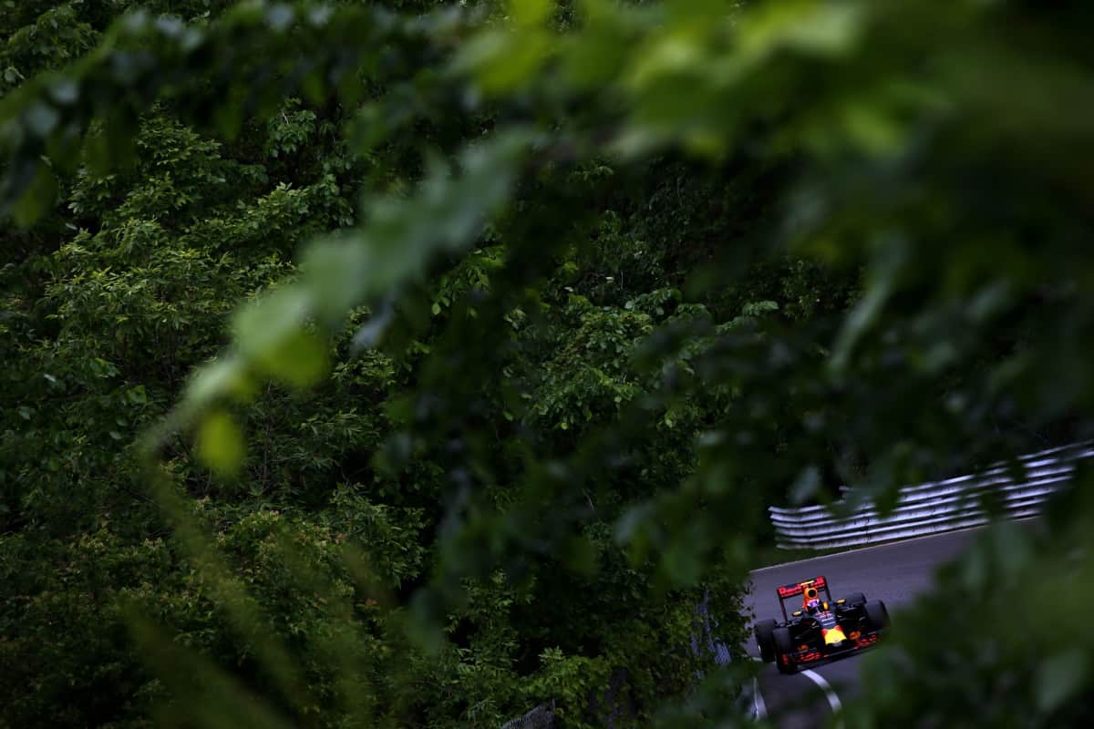 Verstappen amadurece a cada prova. EM disputa selvagem se impós ao líder do campeonato (Foto Red Bull/Getty Images)