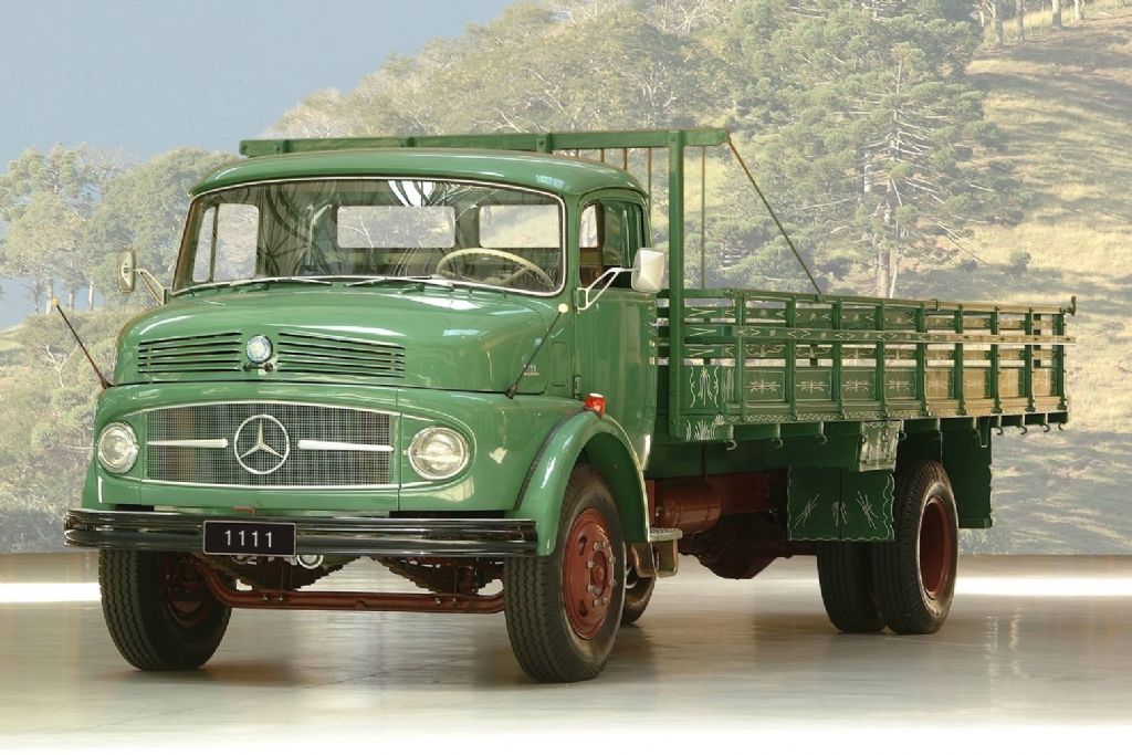 Caminhão Mercedes Lp 321 A Venda Na Olx Caminhoes Mercedes Benz De Capo Curto 60 Anos Autoentusiastas